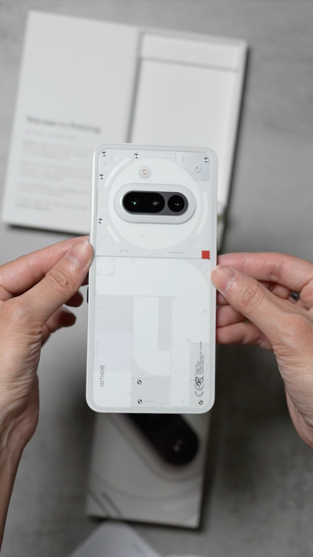 Nothing Phone (3a) in White Unboxing! - YouTube