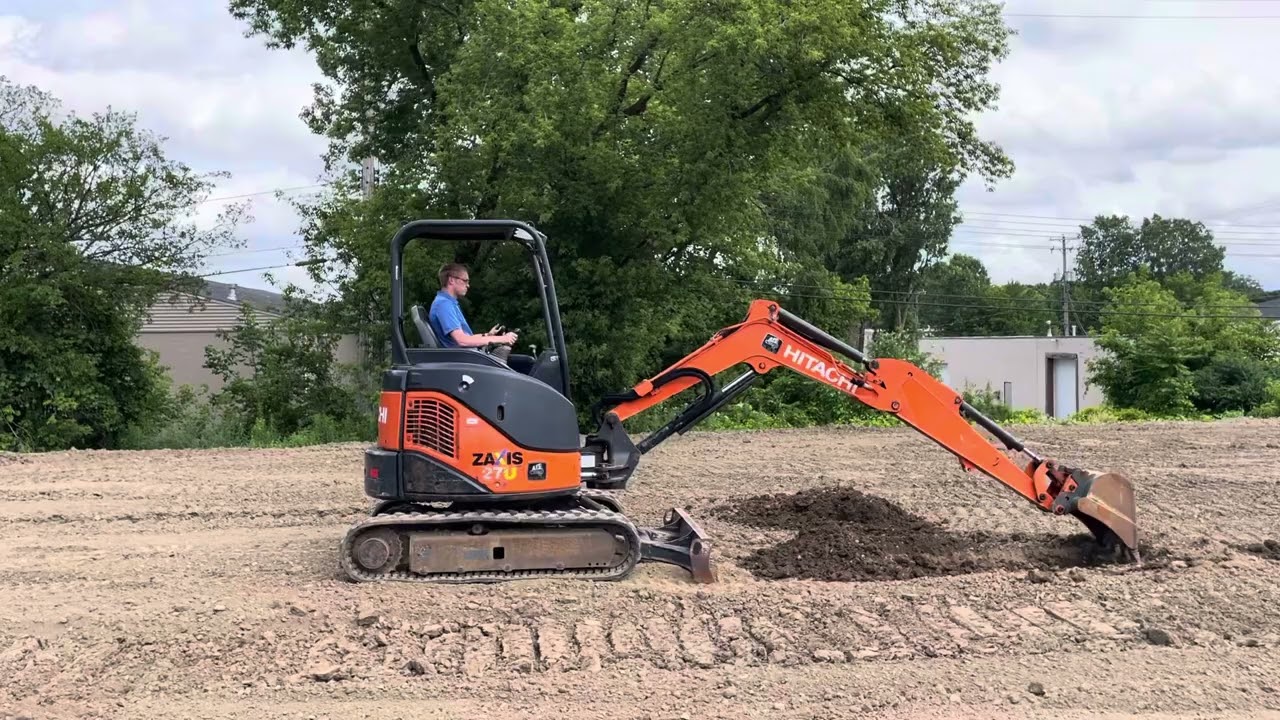 Hitachi ZX27U-3 Mini Excavator H63401 - YouTube