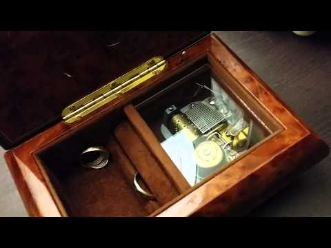 Titanic Rose's music jewelry box - YouTube