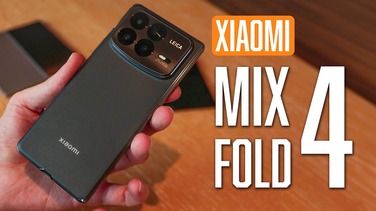 Xiaomi Mix Fold 4 Hands-on | + Z Fold 6 Size Comparison - YouTube