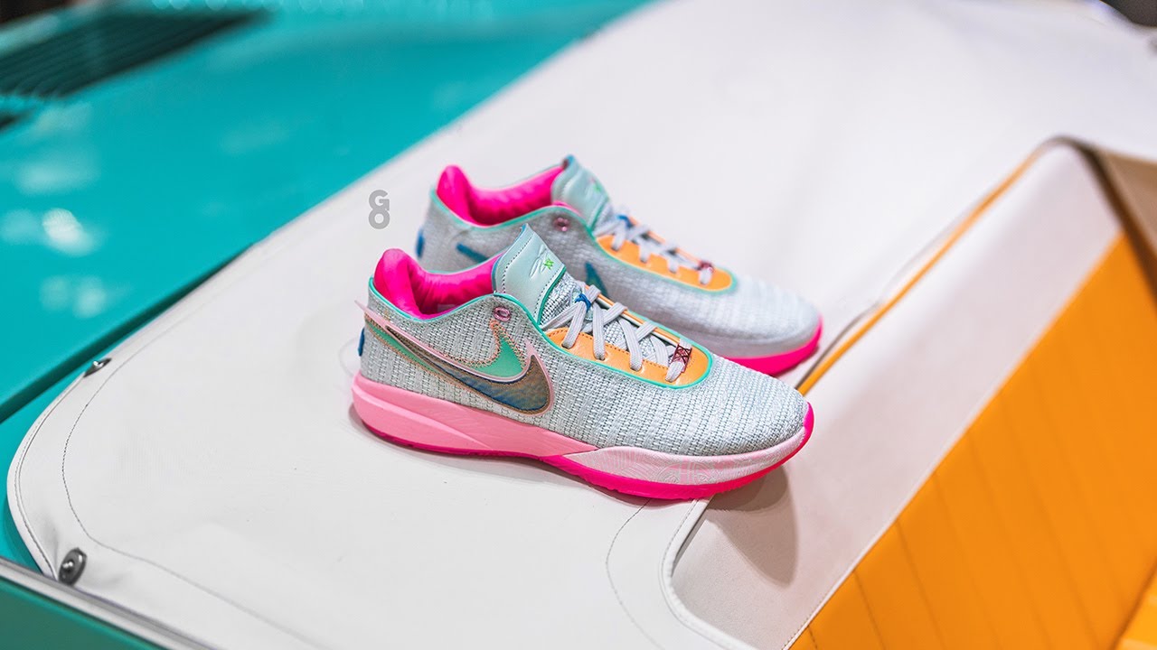 Nike LeBron 20 