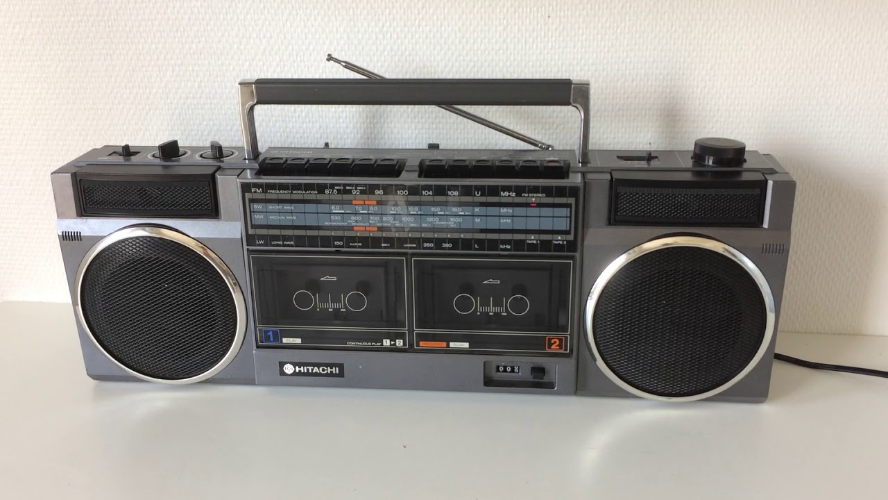 Boombox HITACHI TRK W22E - YouTube
