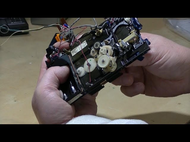 Take a look inside the original Sony Walkman (disassembly) - YouTube