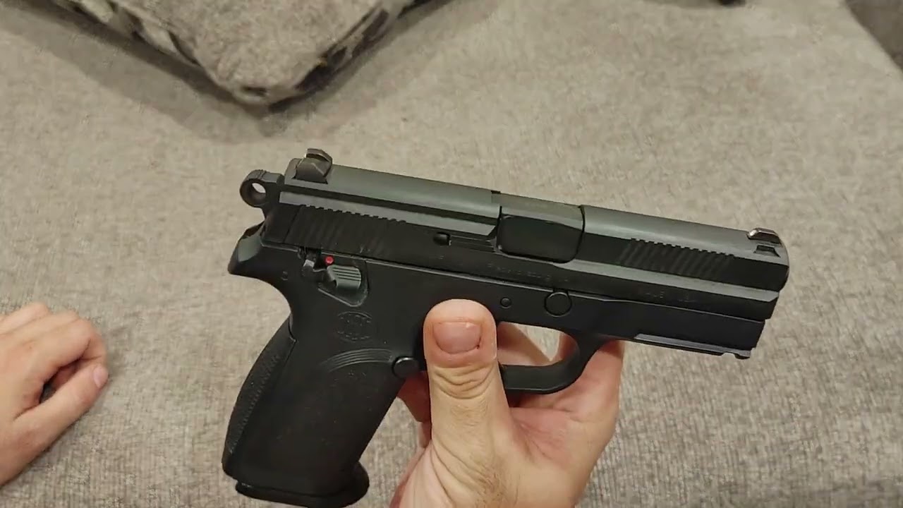 A look at a FN FNP 9 - YouTube