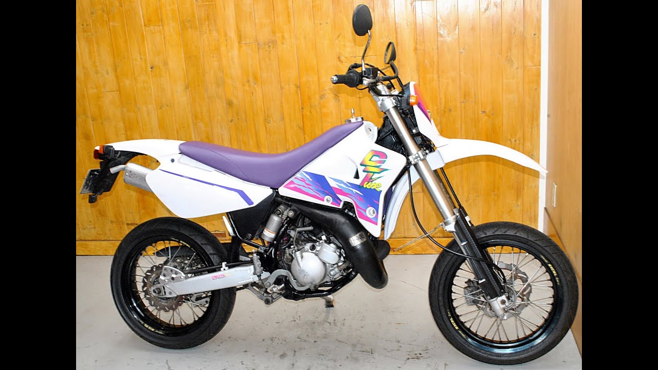 Yamaha DT200WR exhaust sound with Pro skill muffler and details