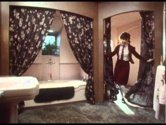 Tracey Ullman - Breakaway - YouTube