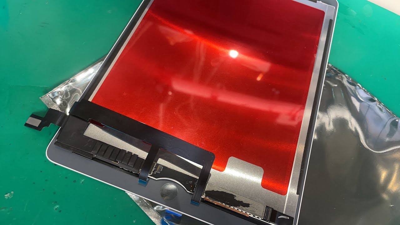 修理作業スタッフが壊した】iPad Pro 9.7 A1673 ディスプレイ交換修理