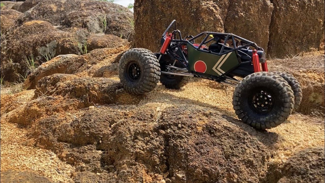 RC / INJORA rock buggy , rock crawler 