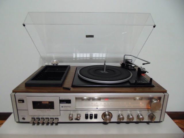 SANYO GXT 4545K Triplex Aparelho de Som 3x1 (1981) - YouTube