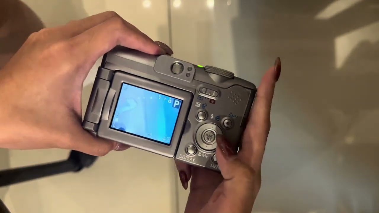 Canon powershot A620 (super rare legendary flip screen) - YouTube