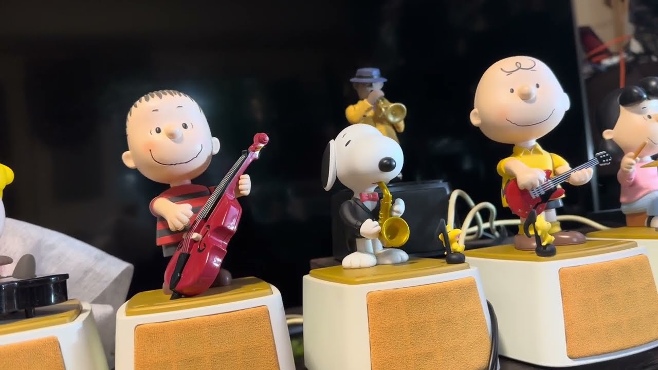 Little Jammer Peanuts Jam 01 - YouTube