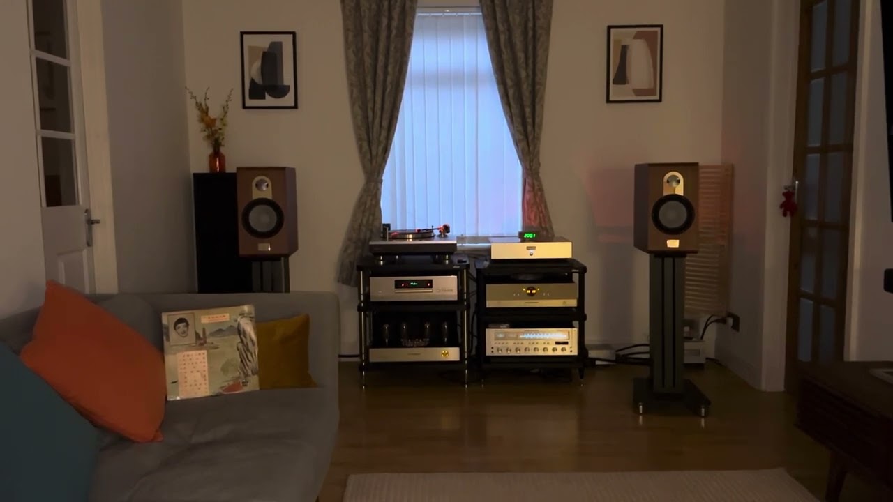 第二春 (Second Spring) - 董佩佩 (Tung Pei Pei) - YouTube