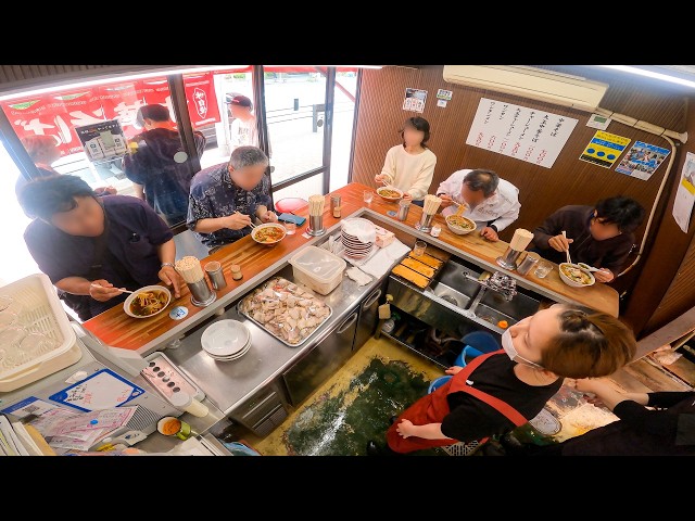 Open at 8 AM→Only 6 Seats! Retro Noodles Shop Run by Women Gets