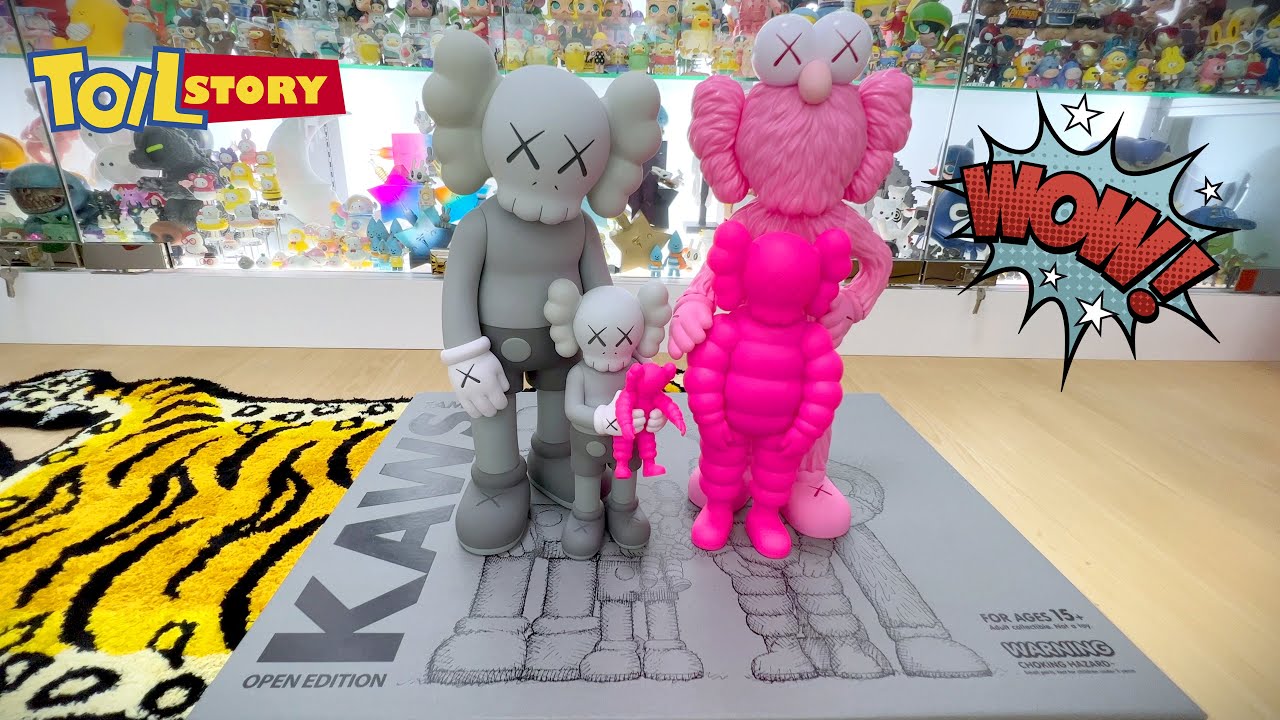 KAWS - FAMILY | PINK Unboxing!! - YouTube