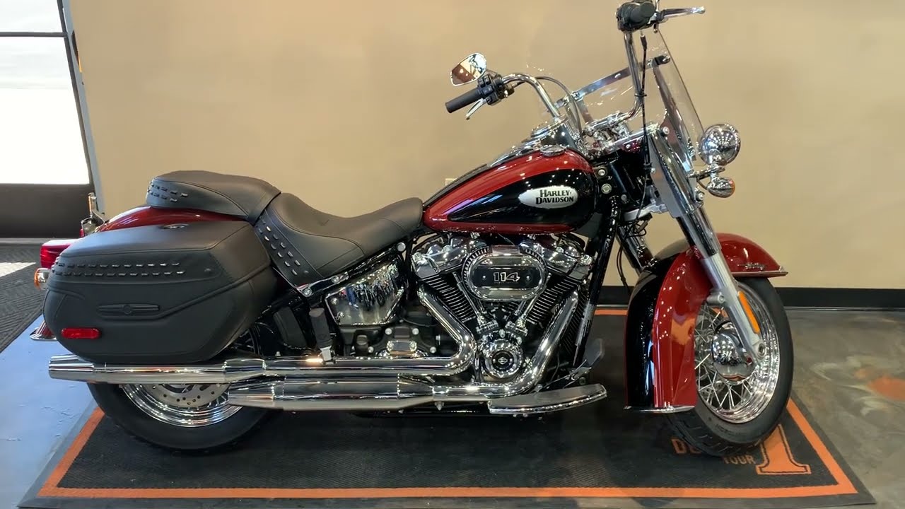 2024 Harley-Davidson Softail Heritage Classic in Two-Tone Red Rock