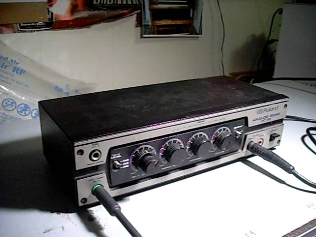 Roland Analog Echo DC-20 eBay Demo - YouTube