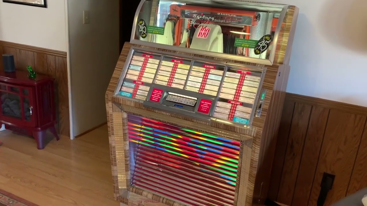 Seeburg 100B Jukebox - YouTube