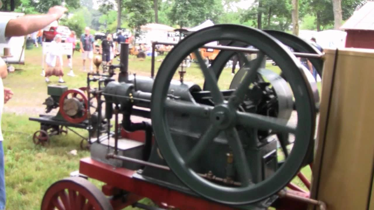 ANTIQUE 1896 OLDS HIT & MISS ENGINE - YouTube