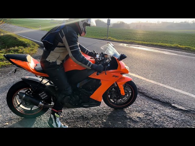 Kawasaki Ninja ZX-10R 2010 Shark Exhaust sound and acceleration