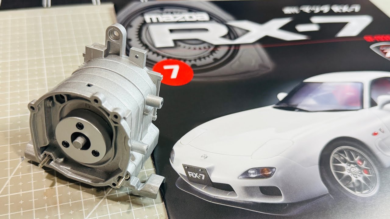 最初のローター逆？マツダRX-7 GF-FD3S 7号ロータリーエンジンの組立