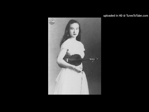 Mari Iwamoto (巖本真理) - ヴァイオリニスト | 演奏家データベース