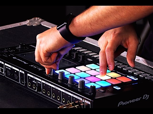 Pioneer DJ Toriaz SP-16 Performance with Matt Play - YouTube