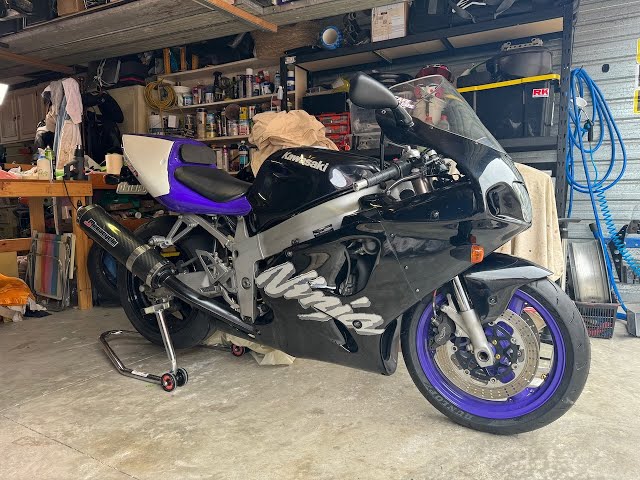 1997 Kawasaki ZX7R Walk around - Quick Look - DJI Oslo Pocket 3