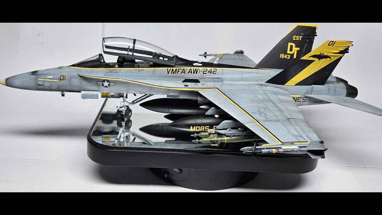 F-18D Hornet - 1:48 - Kinetic - Modeling Aces of the Sky - YouTube