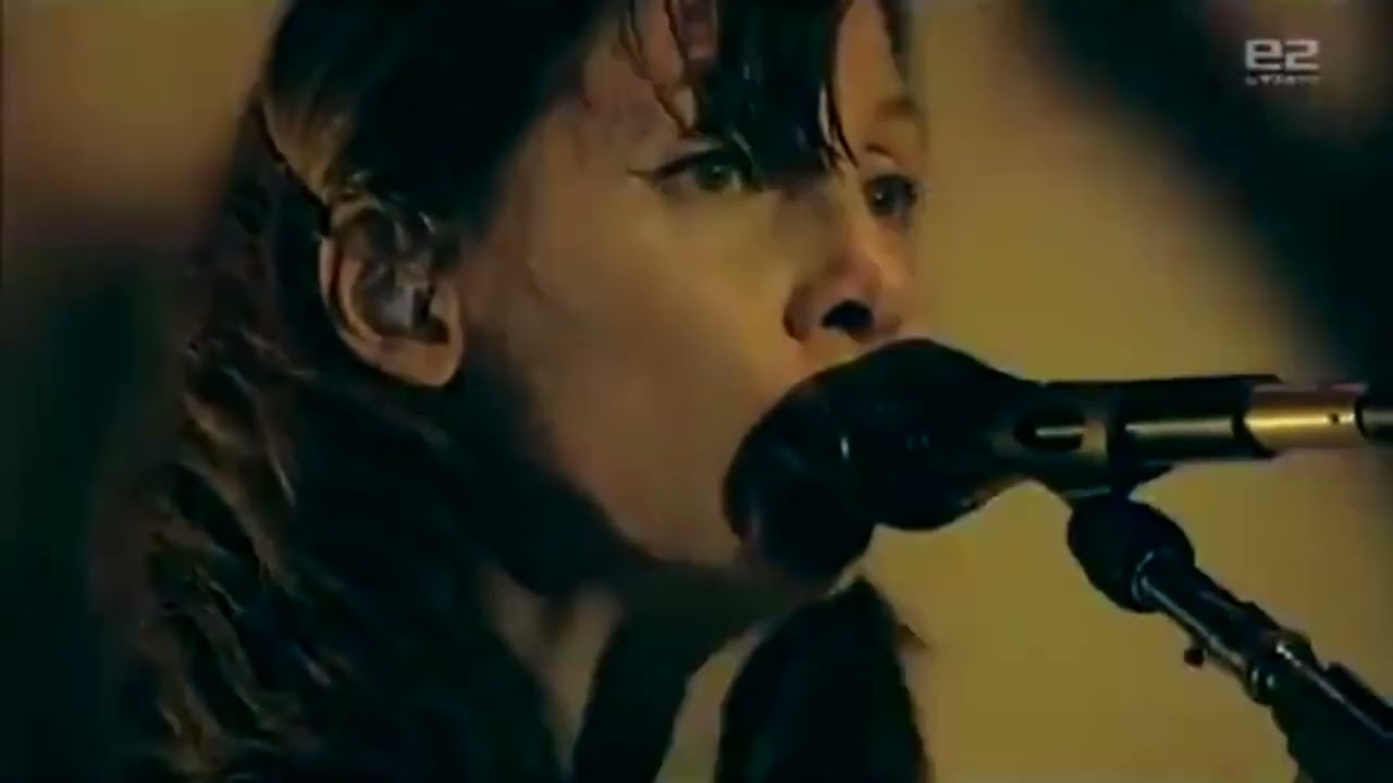 Various Artists - Yellow Loveless [My Bloody Valentine Tribute