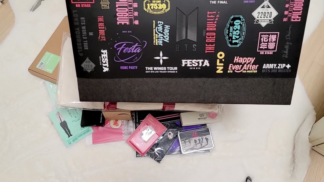 UNBOXING BTS 2020 SEASON'S GREETINGS - YouTube