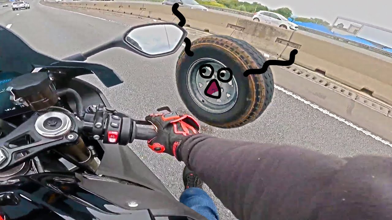 Rider Chases Runaway Crazy Wheel On The Highway - Epic Motorcycle