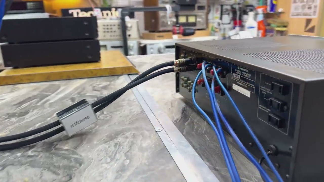 Pioneer A-8600X - YouTube