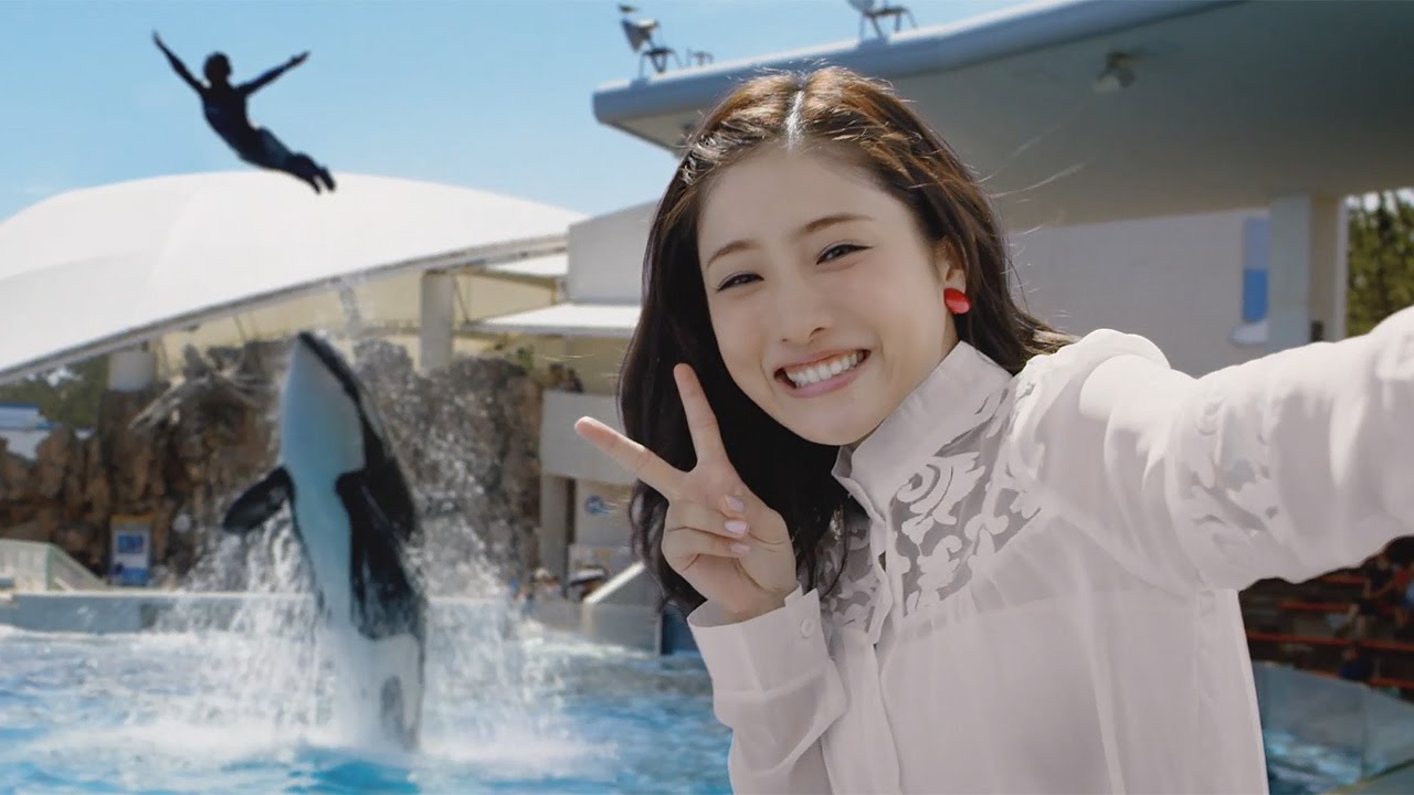 Satomi Ishihara's selfie is too cute! 