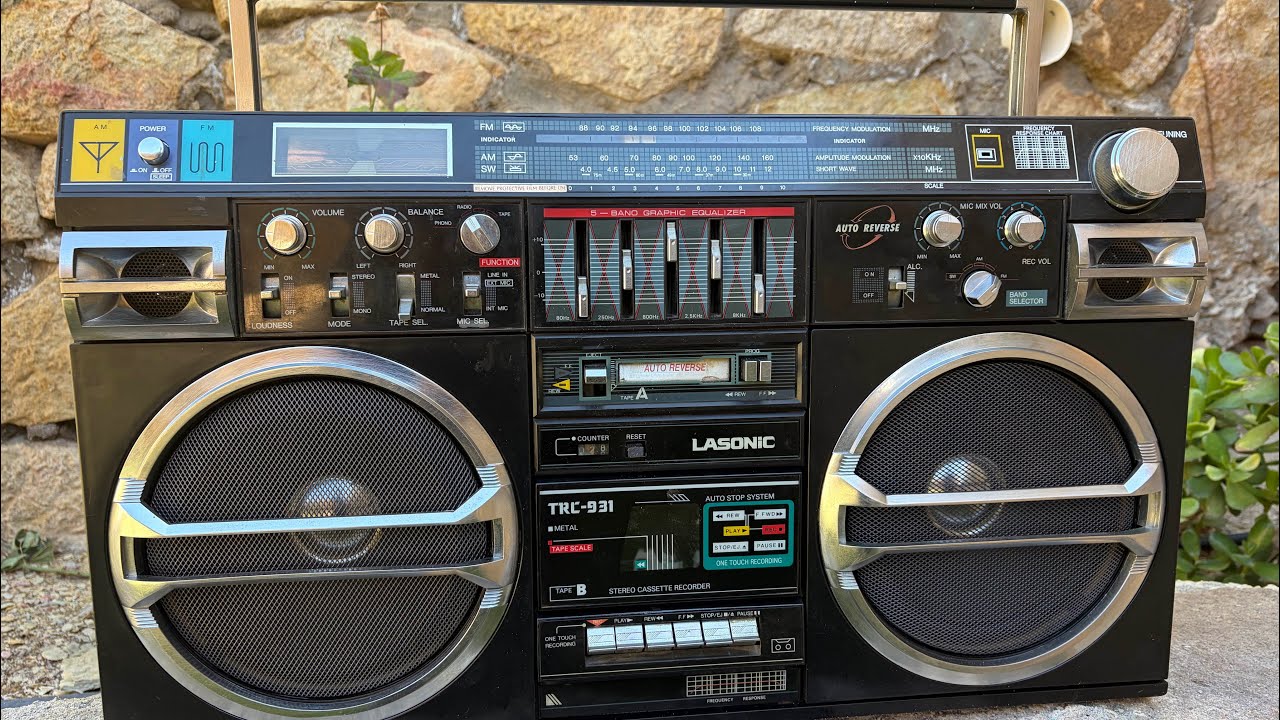 Vintage Boombox Lasonic TRC-931 Radio Cassette Player - YouTube