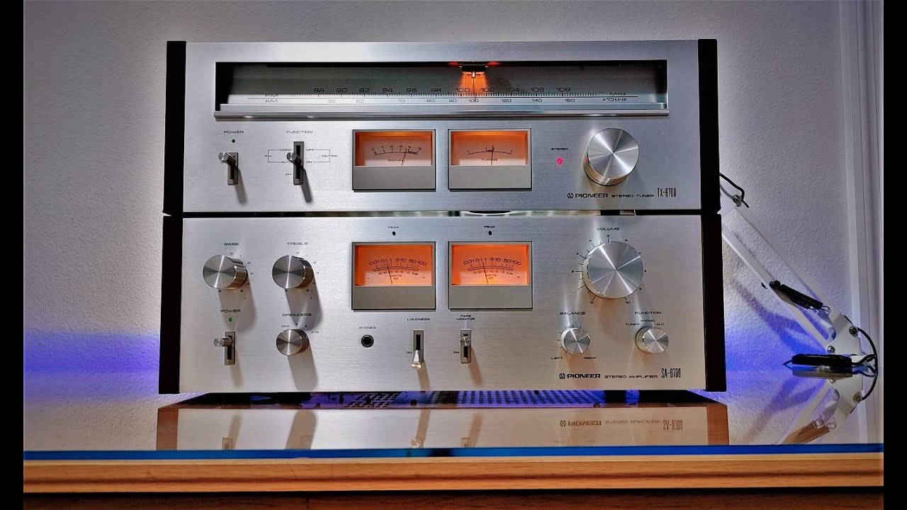 Pioneer SA-6700 Integrated Amp with matching Pioneer TX-6700 Tuner