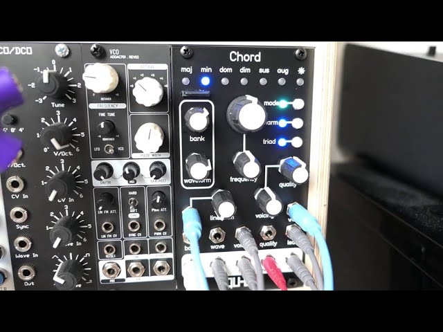 Qu-Bit Chord v2 great pads and arpeggios - YouTube