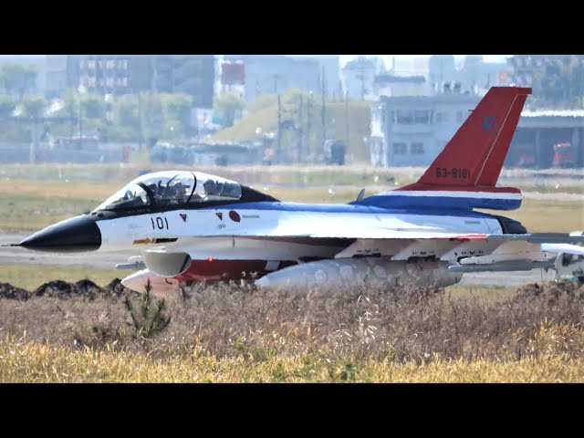 たまには岐阜基地に F2(101)ダブルタンクにミサイル付き 2022/04/12