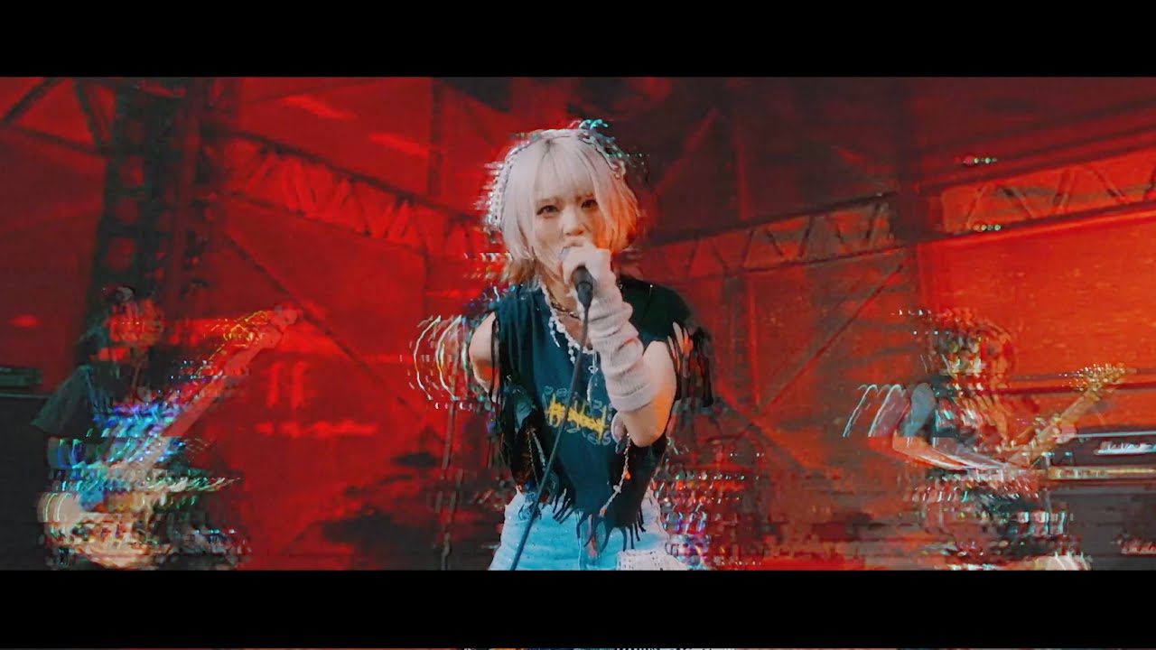 SERRA 『AURORA DAYS』Music Video - YouTube