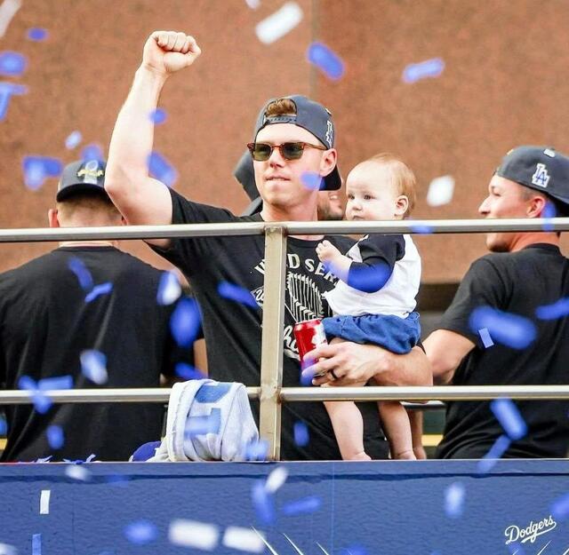 ドジャース ウィル・スミスが語った連覇の要因は最愛の妻「フルタイム