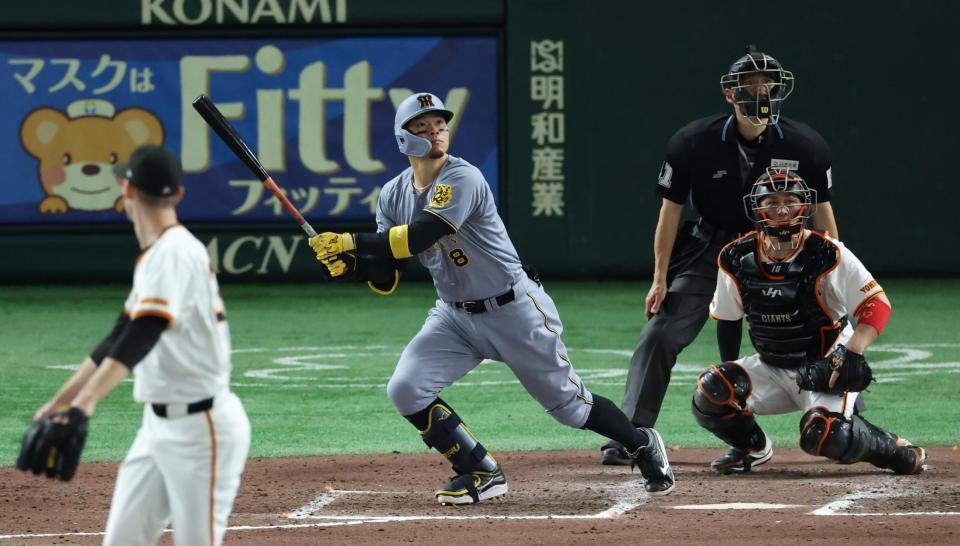 阪神・佐藤輝が巨人戦では自身初の1試合2発！球団通算8500号の3
