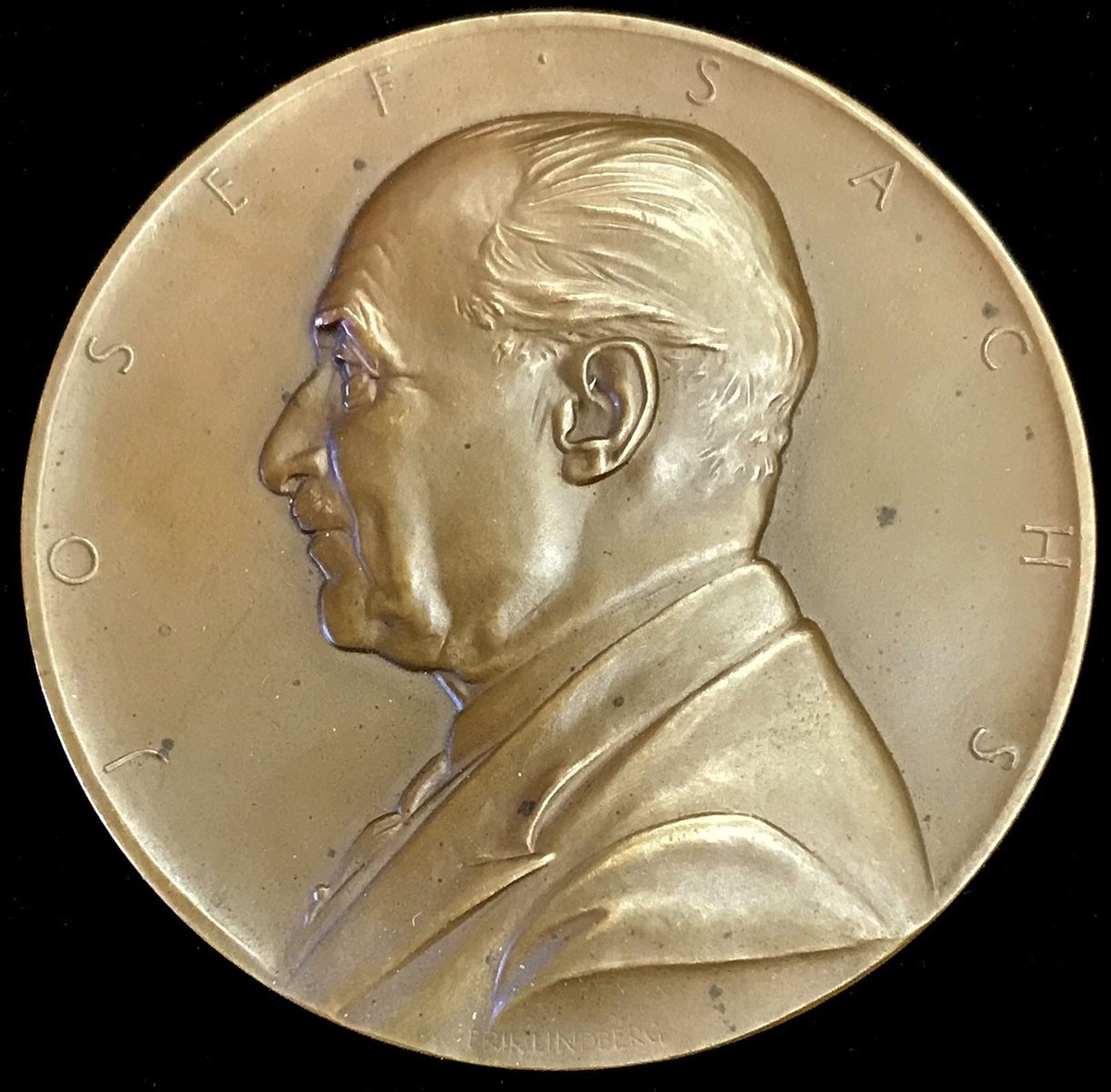 1937 SWEDEN BRONZE RELIEF DECO MEDAL OF JOSEF SACHS BY ERIK