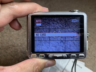 Fujifilm FinePix V10 5.1MP Digital Camera Silver Tested NO CHARGER