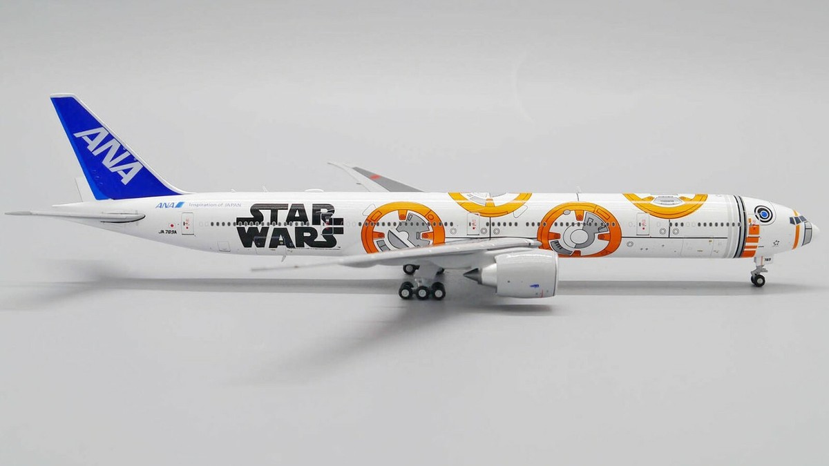 k*a様 JCWings ANA BB-8 B777-300ER JA789A 1/200 B777-300ER ANA STAR