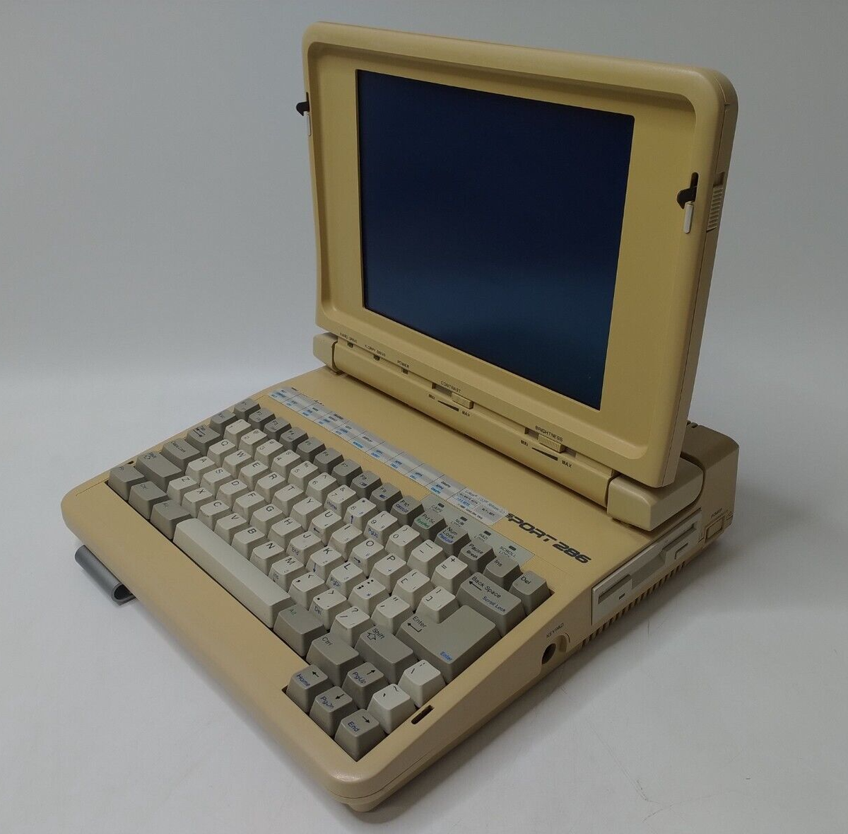 Vintage Zenith Data Systems SupersPort 286 ZWL-0200-02, NO POWER