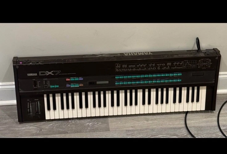 Preços baixos em Teclado Yamaha dx7 | eBay