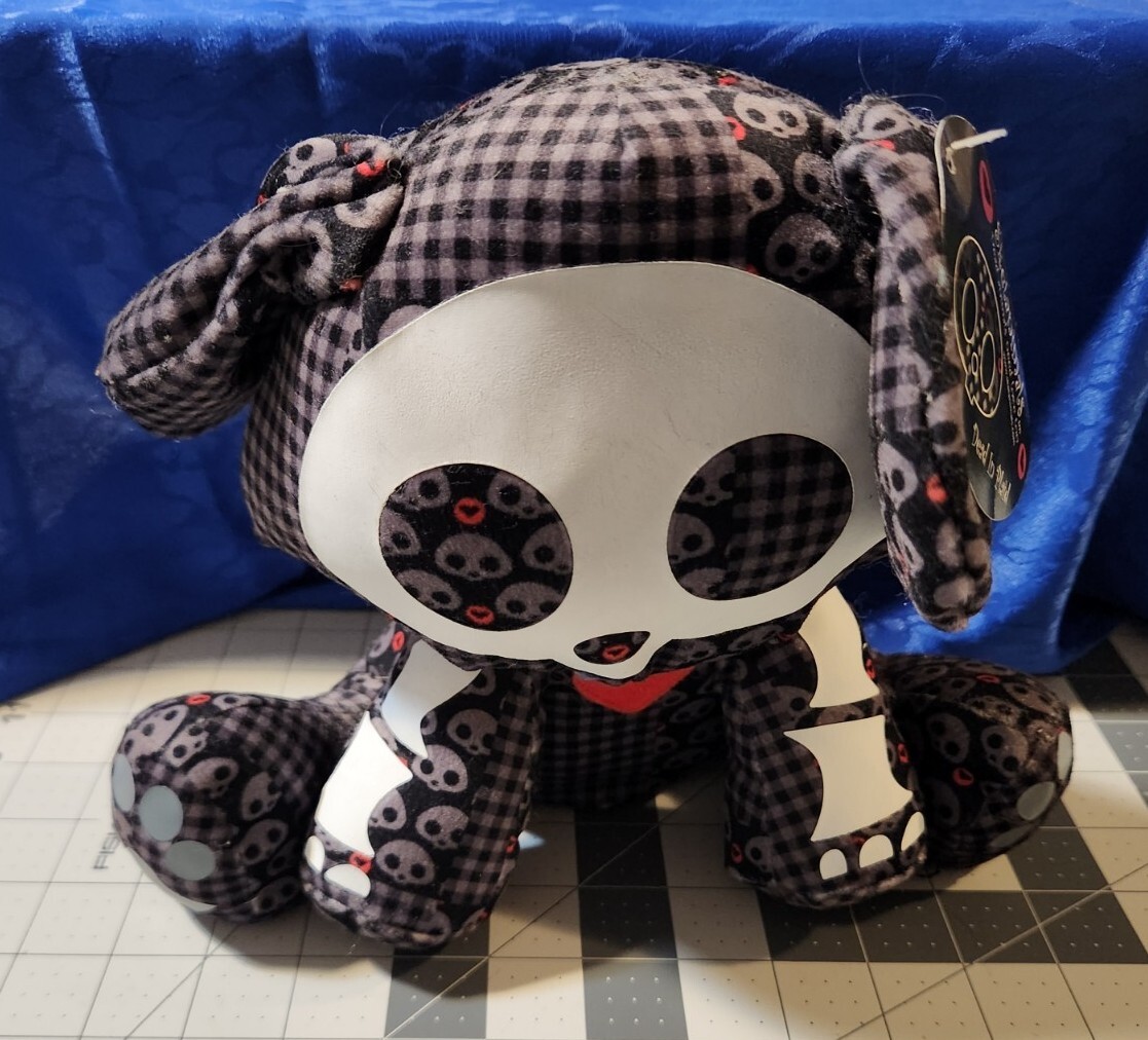 NWT Rare Limited Edition Skelanimals Deluxe Dead In Plaid Dax Dog