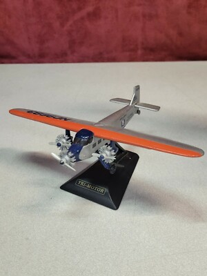 Ford Tri-Motor Desktop Die Cast Airplane NC9683 #63162 | eBay