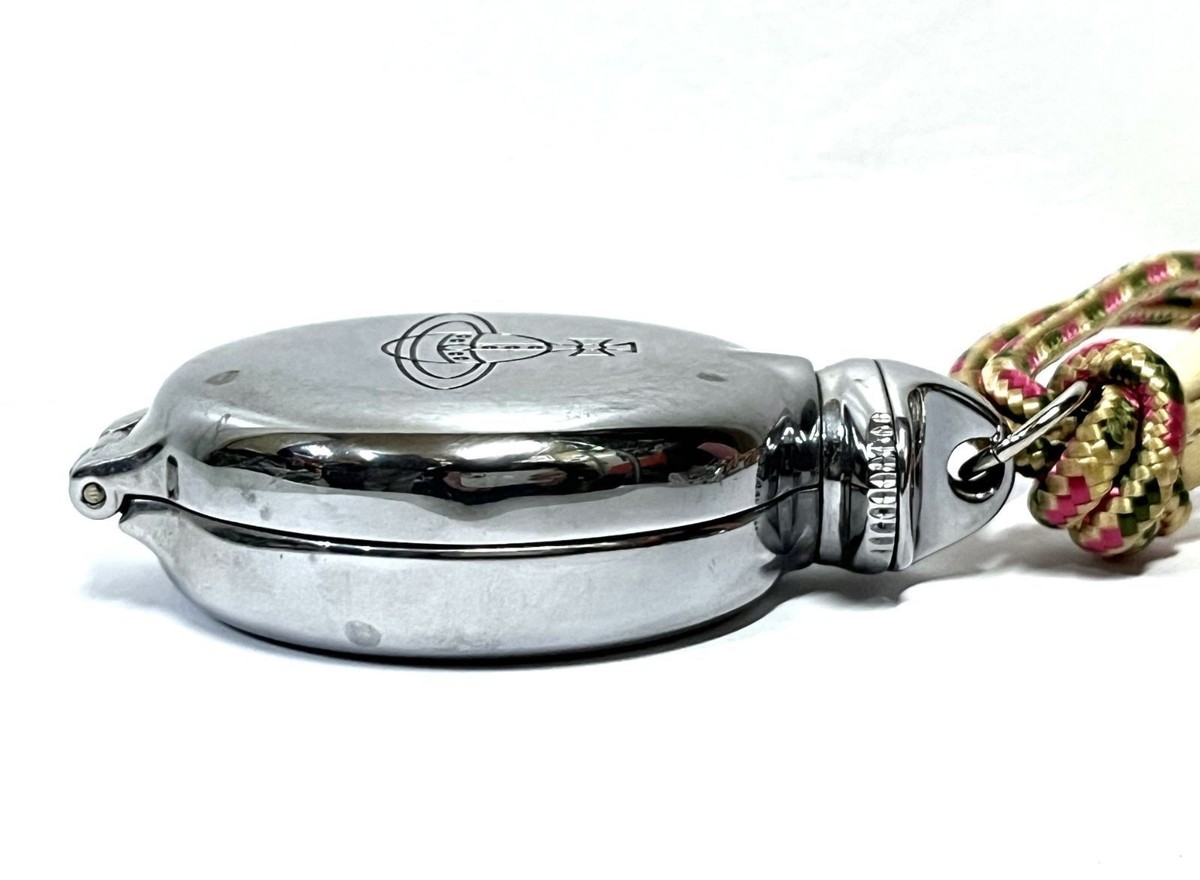 Vivienne Westwood Portable Ashtray Silver cigarettes Case Round