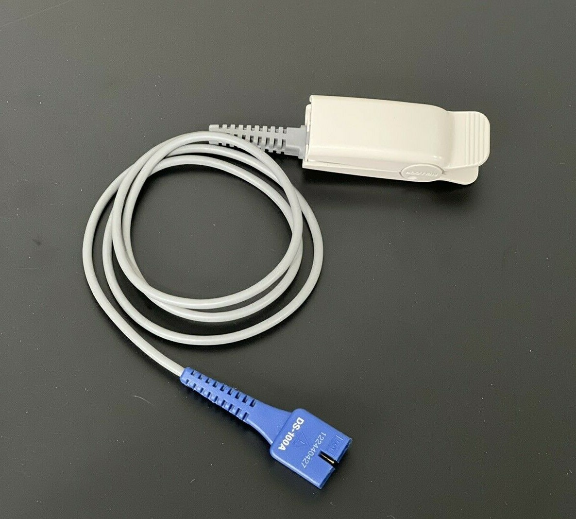 Nellcor DS 100A-1 Adult SpO2 Sensor Original -Same Day Ships - LOT