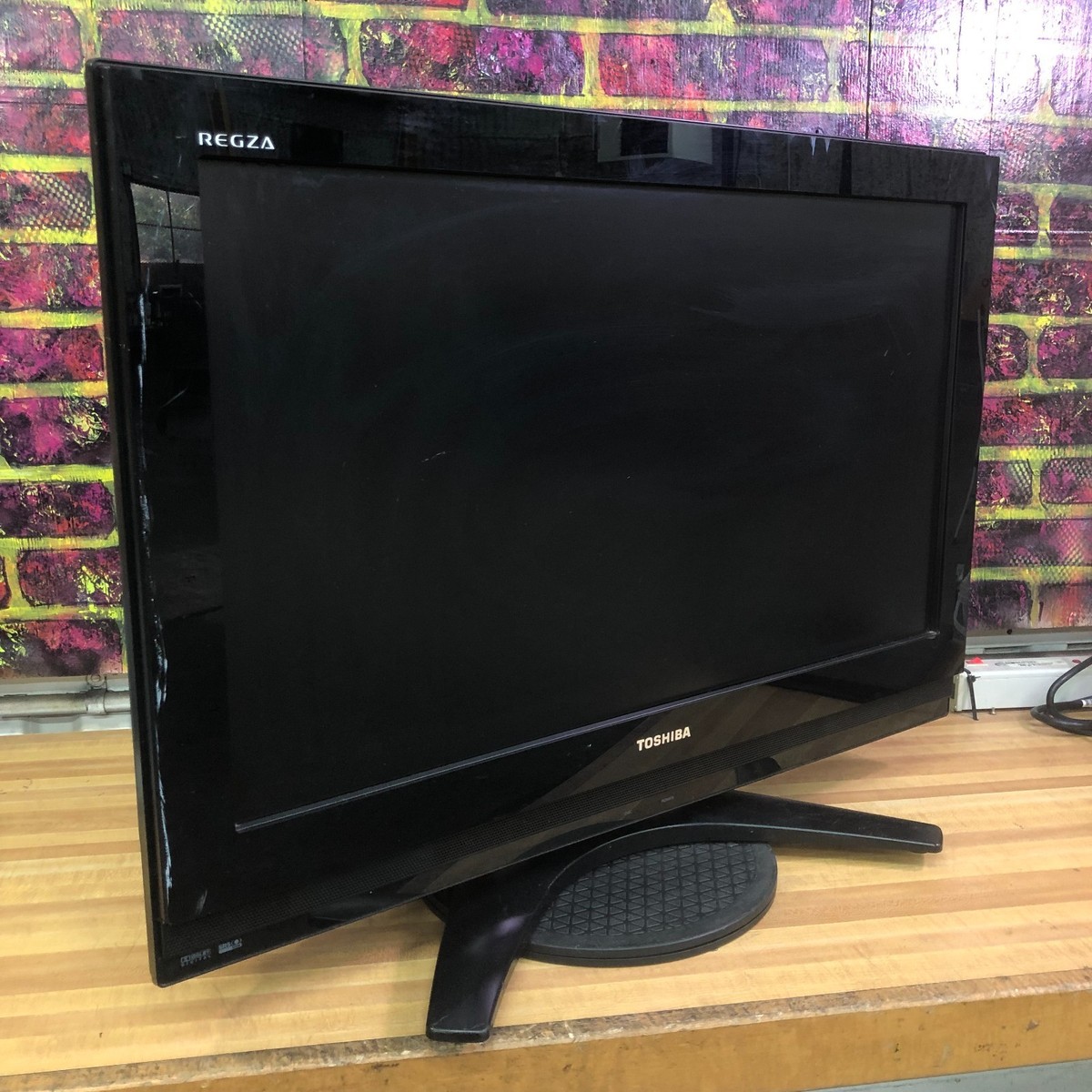 Toshiba Regza 32LV67U 32